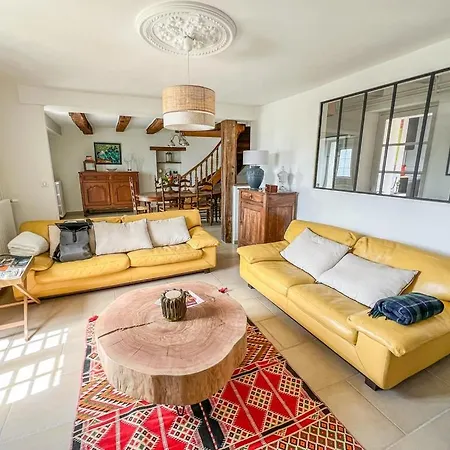 Holiday home Chez Paulaine *