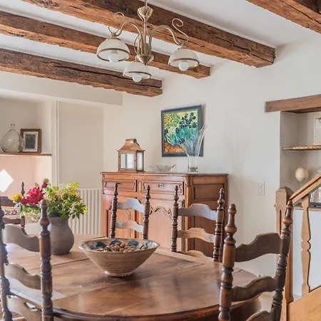 Holiday home Chez Paulaine *