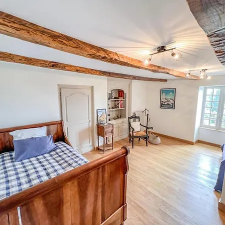 Holiday home Chez Paulaine *